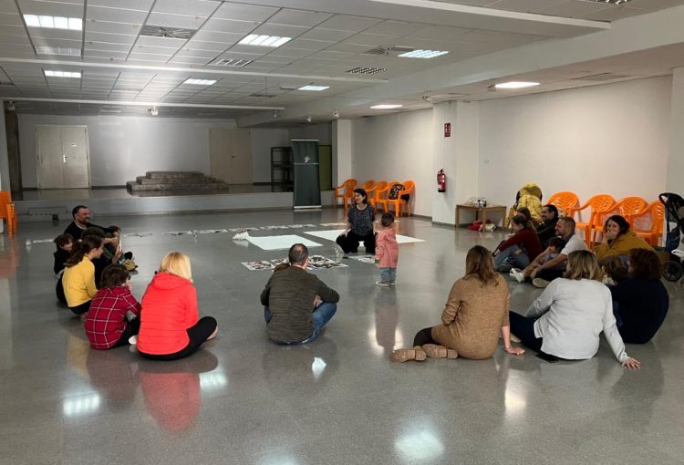Taller per a infants: Estampació de peixos locals amb pintura Dinamització a càrrec de l’artista Marina Monsonís